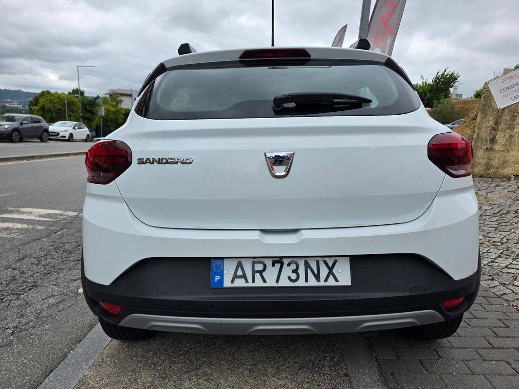 dacia-sandero-2022-gpl-999cc