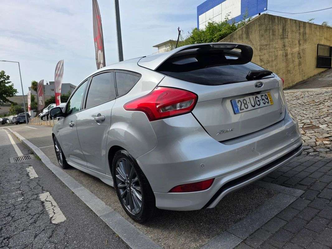 ford-focus-2018-gasolina-998cc