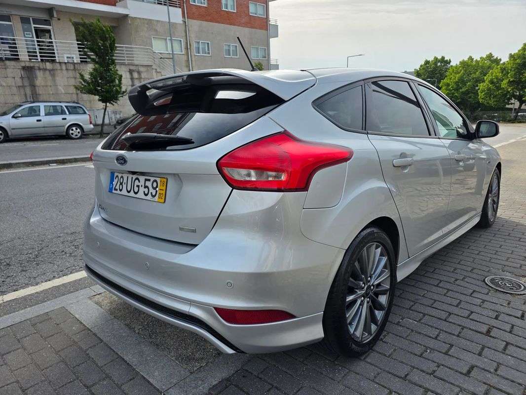 ford-focus-2018-gasolina-998cc