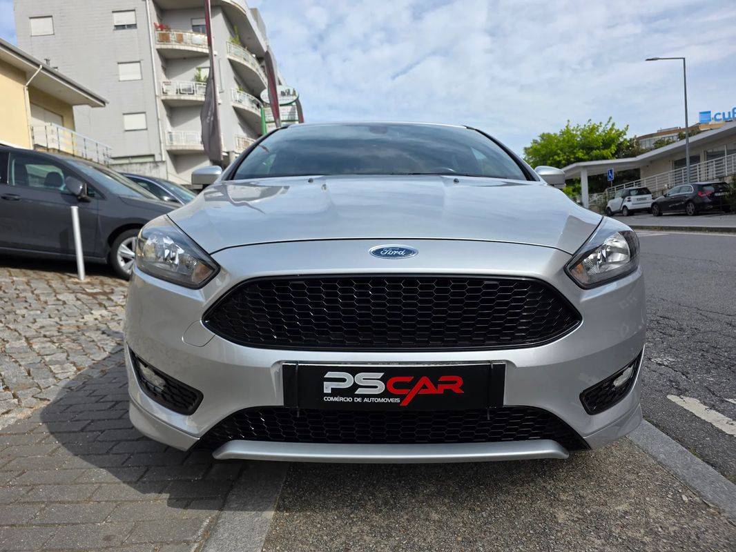 ford-focus-2018-gasolina-998cc