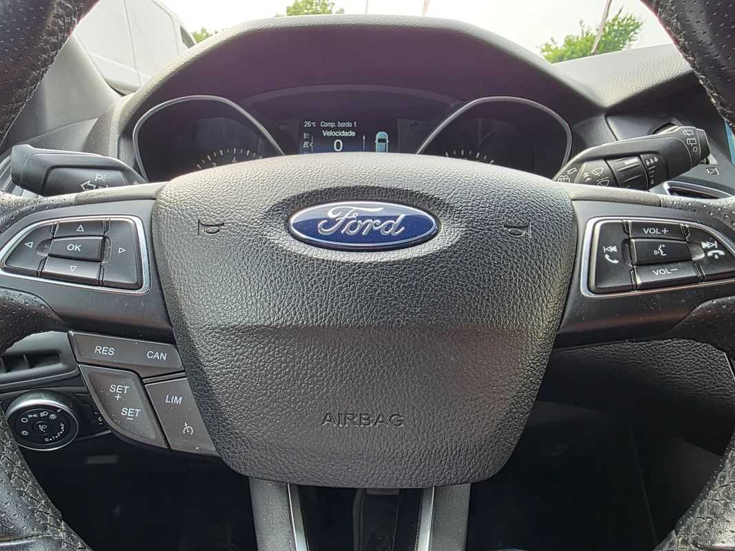 ford-focus-2018-gasolina-998cc