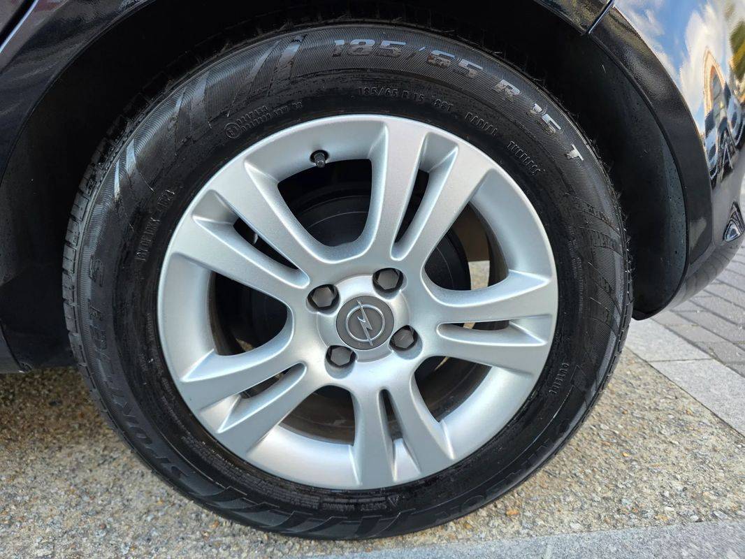 opel-corsa-2011-gasolina-1229cc