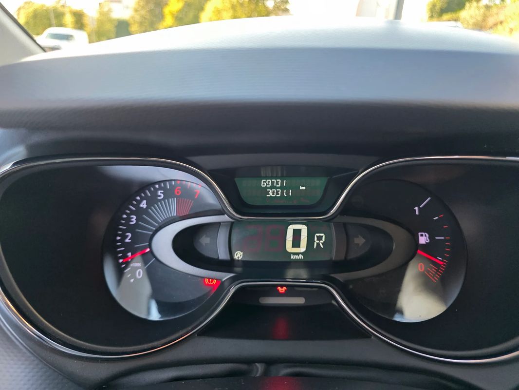 renault-captur-2016-gasolina-1197cc