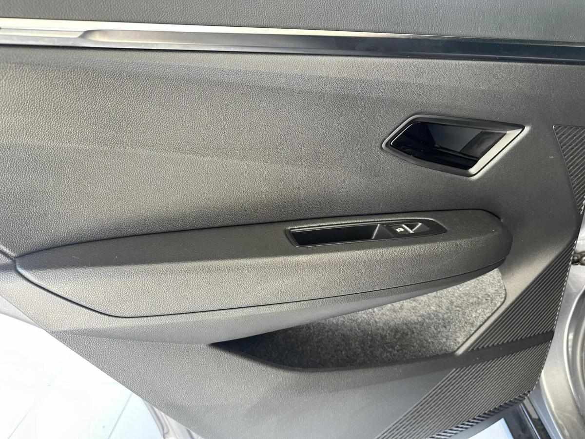 renault-megane-e-tech-2024-eletrico-0cc