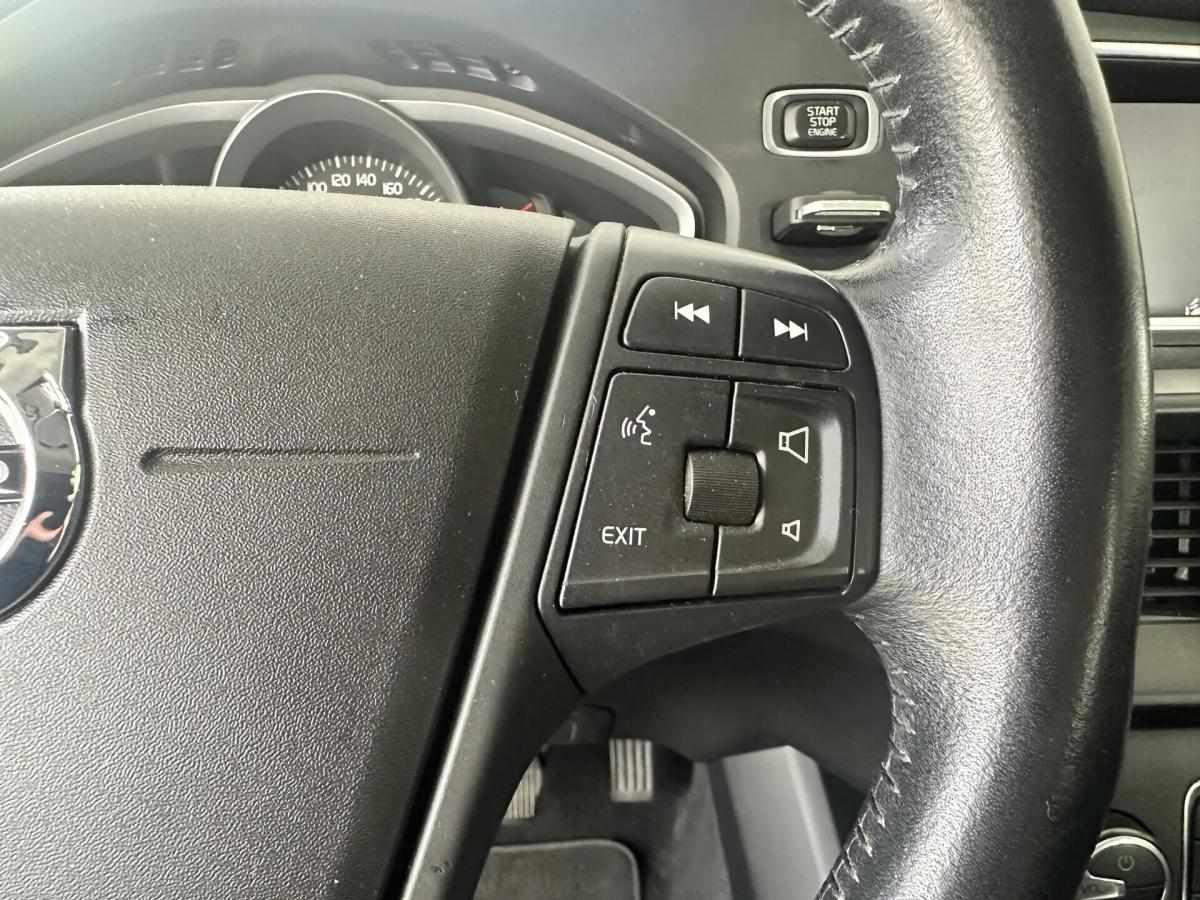 volvo-v40-2018-diesel-1969cc