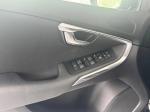 volvo-v40-cross-country-2013-diesel-1560cc