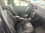 volvo-v40-cross-country-2013-diesel-1560cc