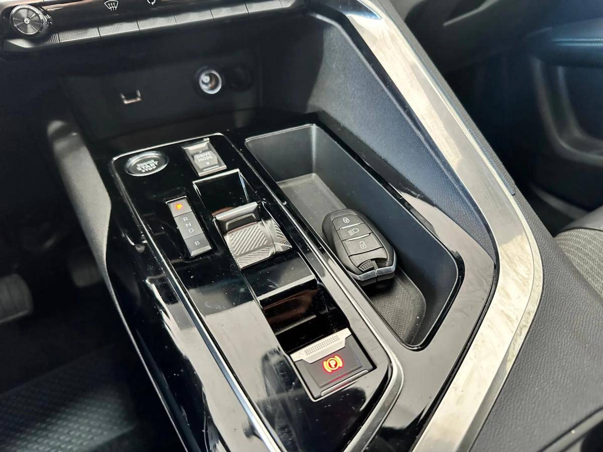 peugeot-3008-2024-hibrido-a-gasolina-1598cc
