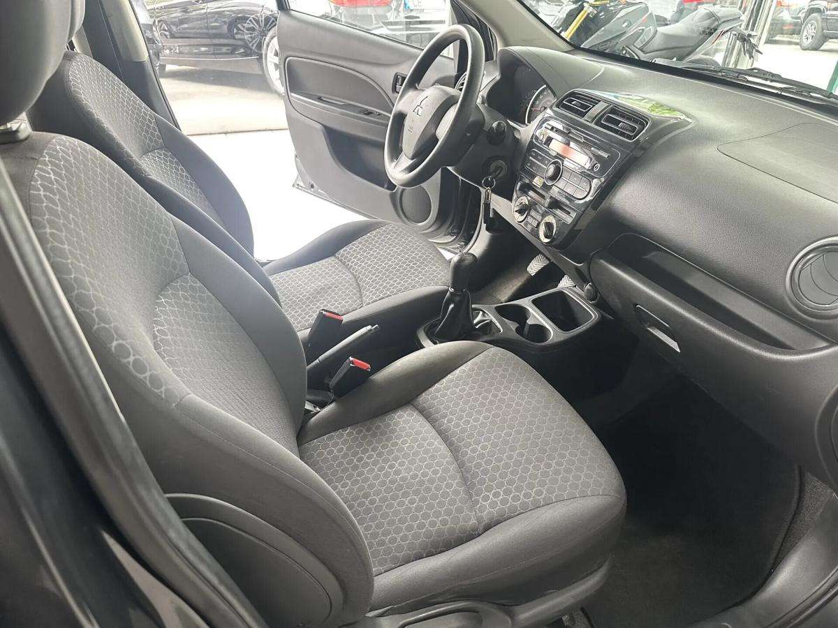 mitsubishi-space-star-2013-gasolina-999cc