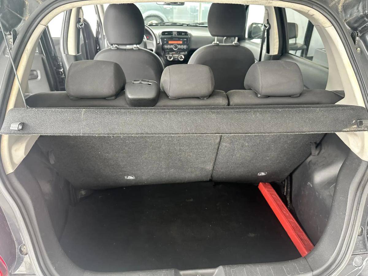 mitsubishi-space-star-2013-gasolina-999cc
