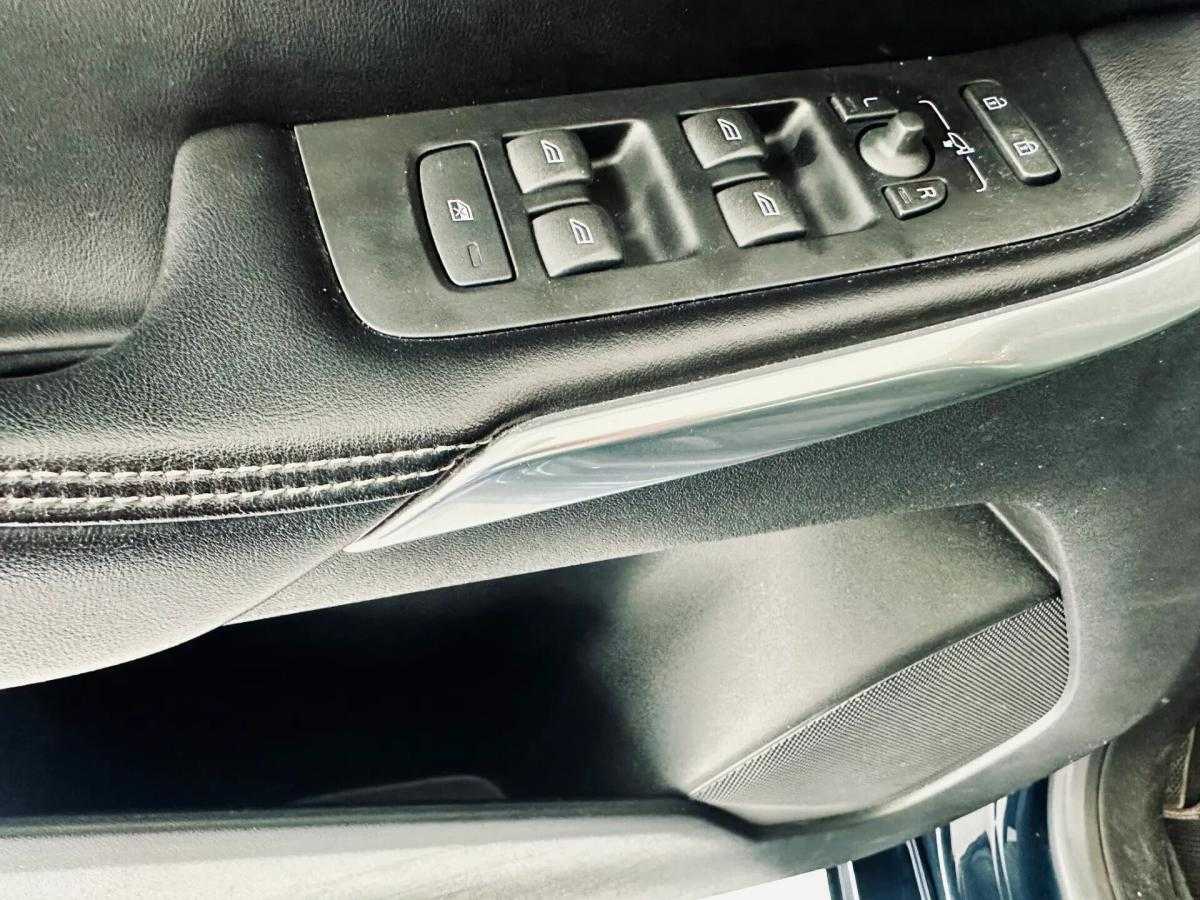 volvo-v40-2013-diesel-1560cc