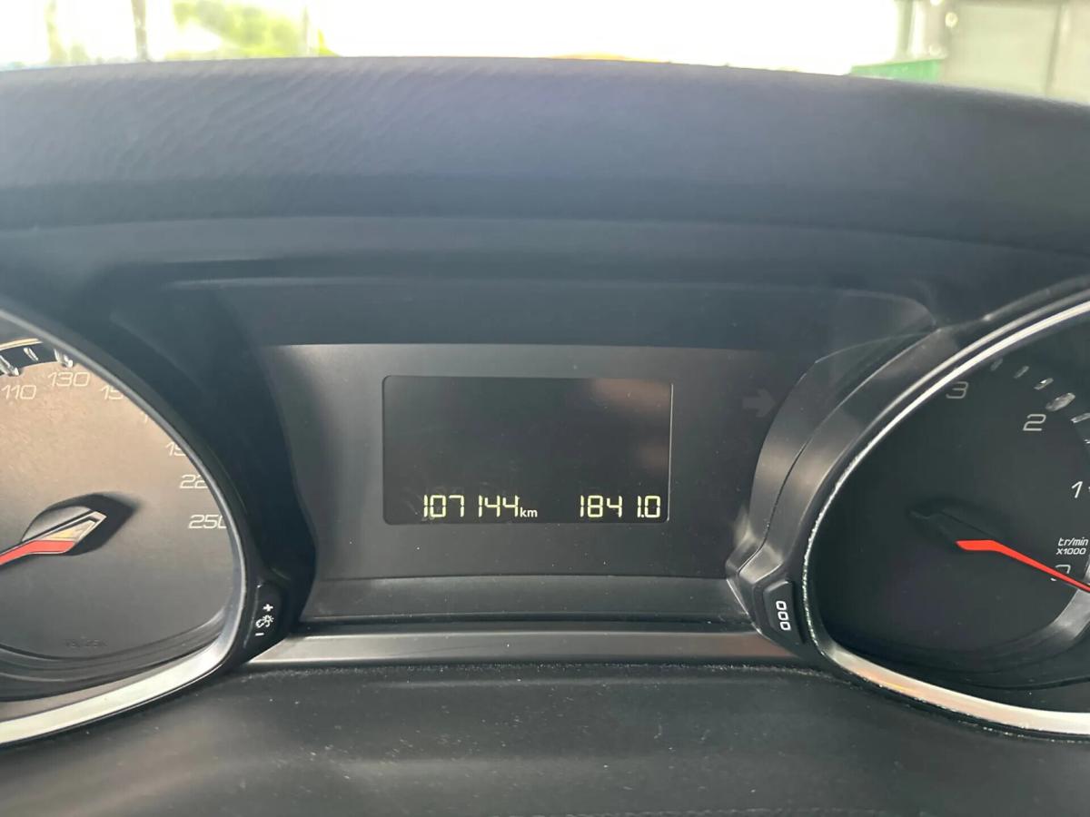 peugeot-308-sw-2019-diesel-1499cc