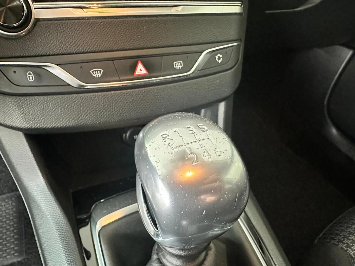 peugeot-308-sw-2019-diesel-1499cc