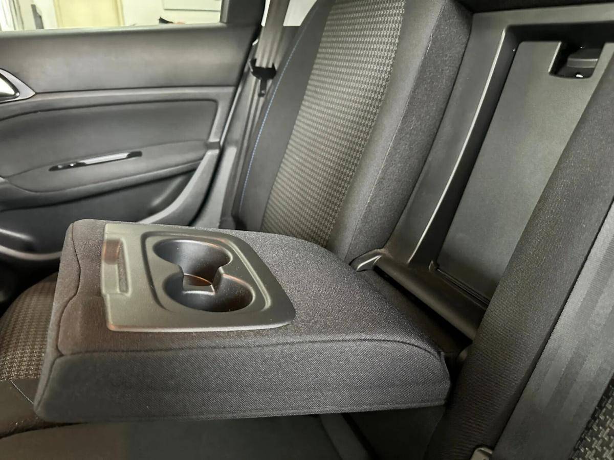 peugeot-308-sw-2019-diesel-1499cc