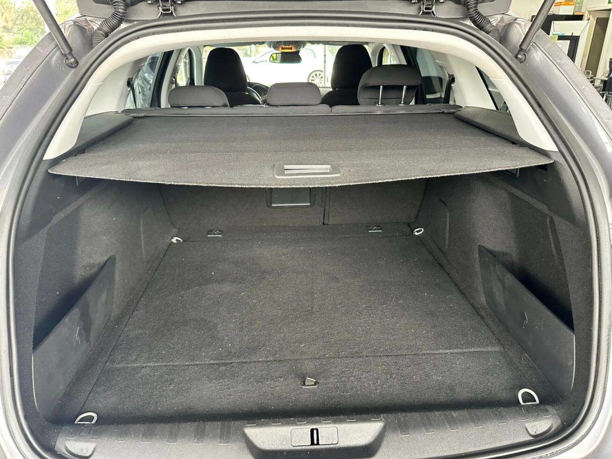peugeot-308-sw-2019-diesel-1499cc