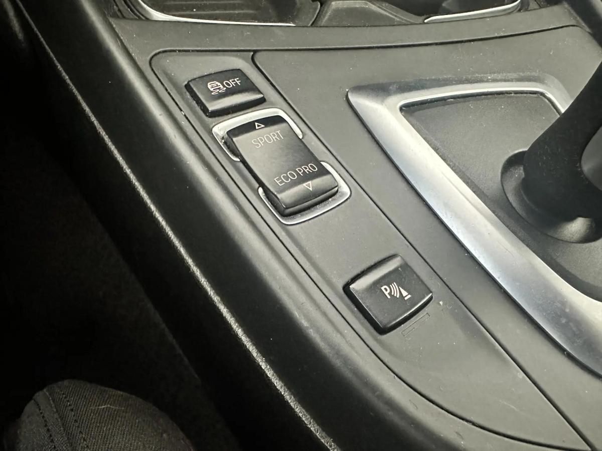 bmw-serie-1-118-2012-diesel-1995cc