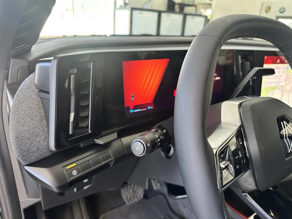 renault-megane-e-tech-2024-eletrico-0cc