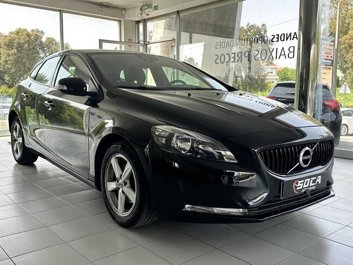 volvo-v40-2018-diesel-1969cc