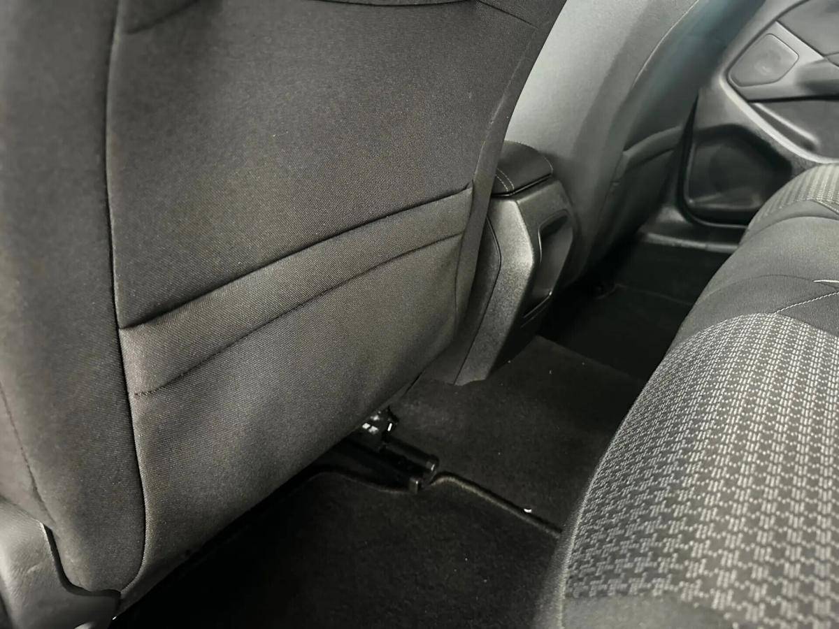 peugeot-308-sw-2018-diesel-1560cc
