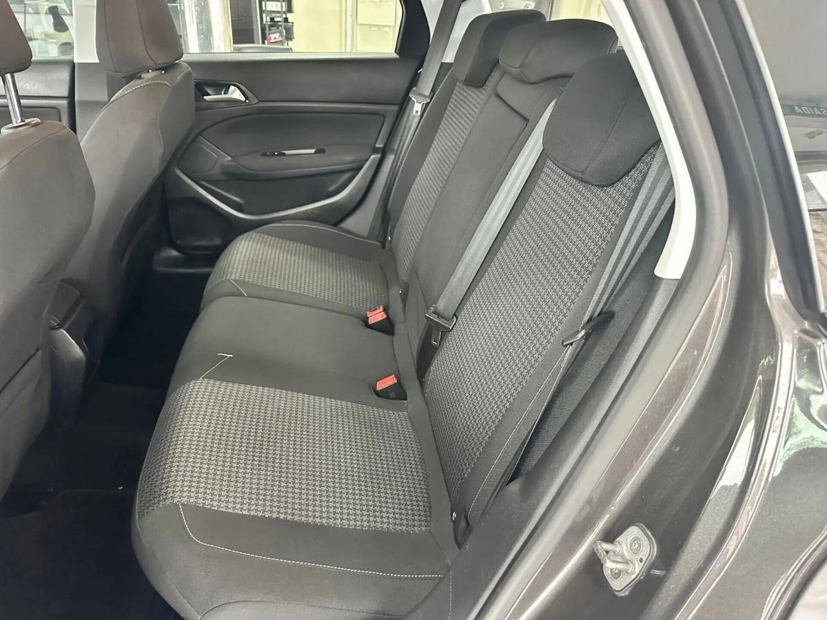 peugeot-308-sw-2018-diesel-1560cc