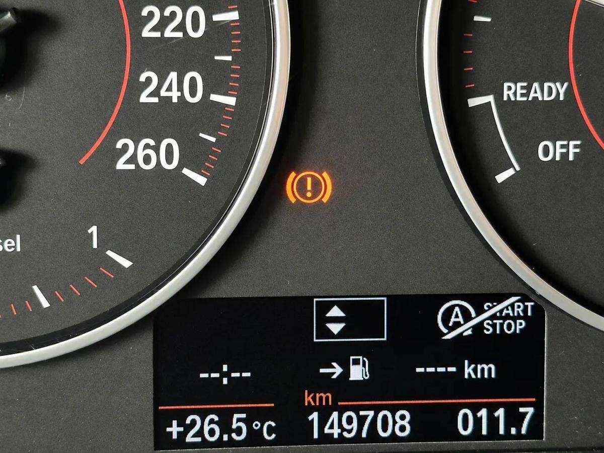 bmw-serie-1-120i-2012-diesel-1995cc