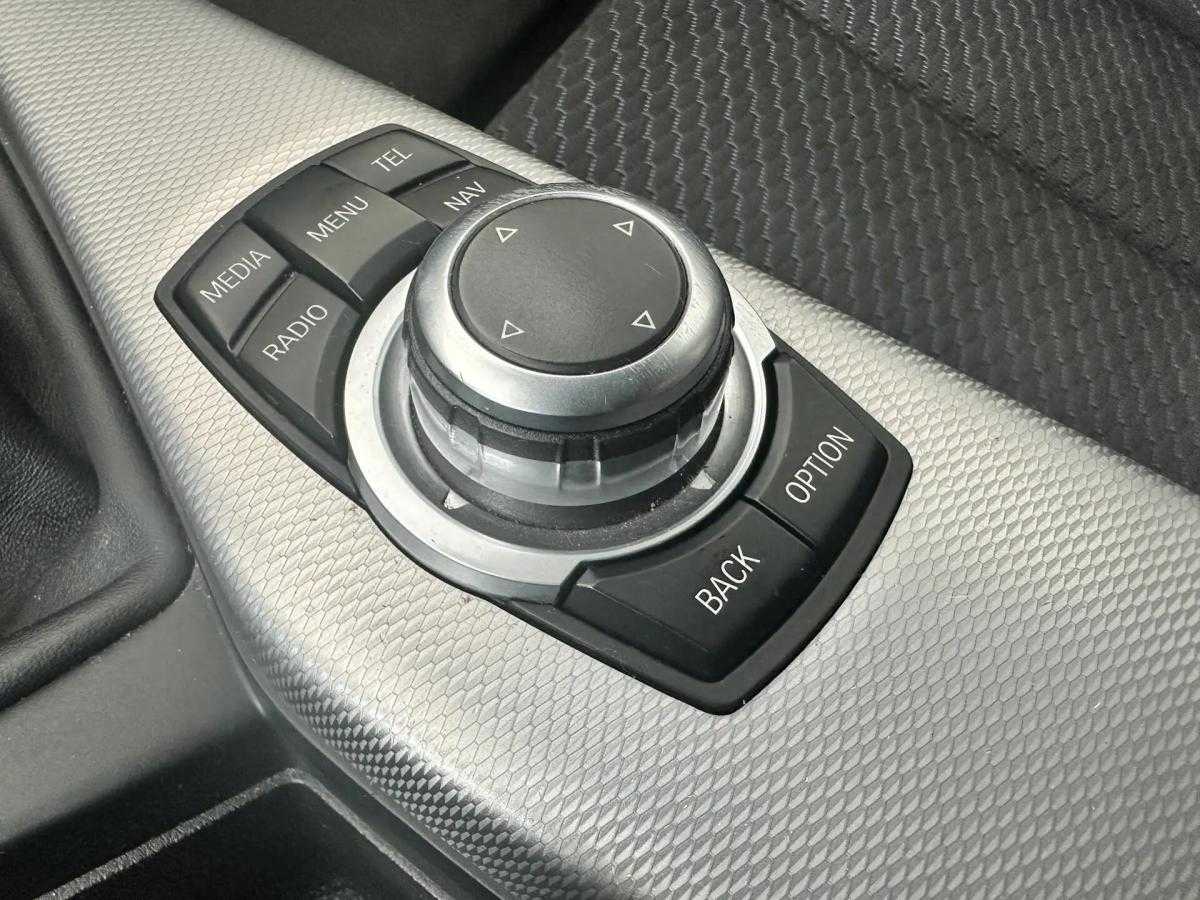bmw-serie-1-120i-2012-diesel-1995cc