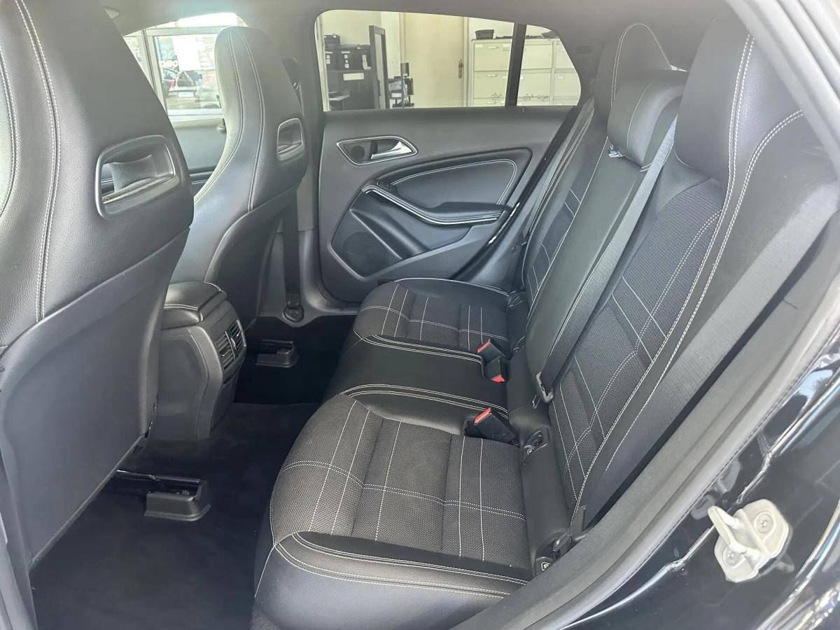 mercedes-benz-cla-220-d-2015-diesel-2143cc