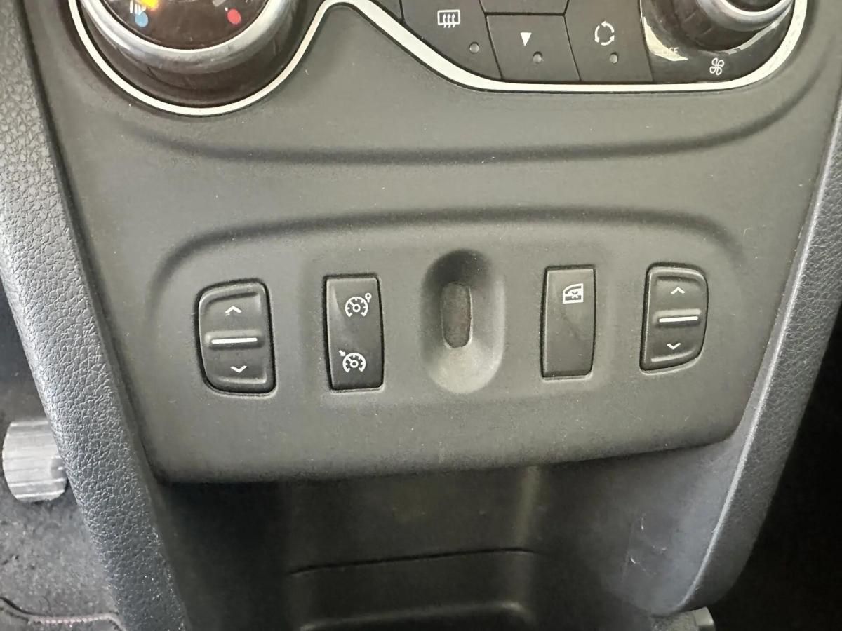 dacia-sandero-2019-diesel-1461cc