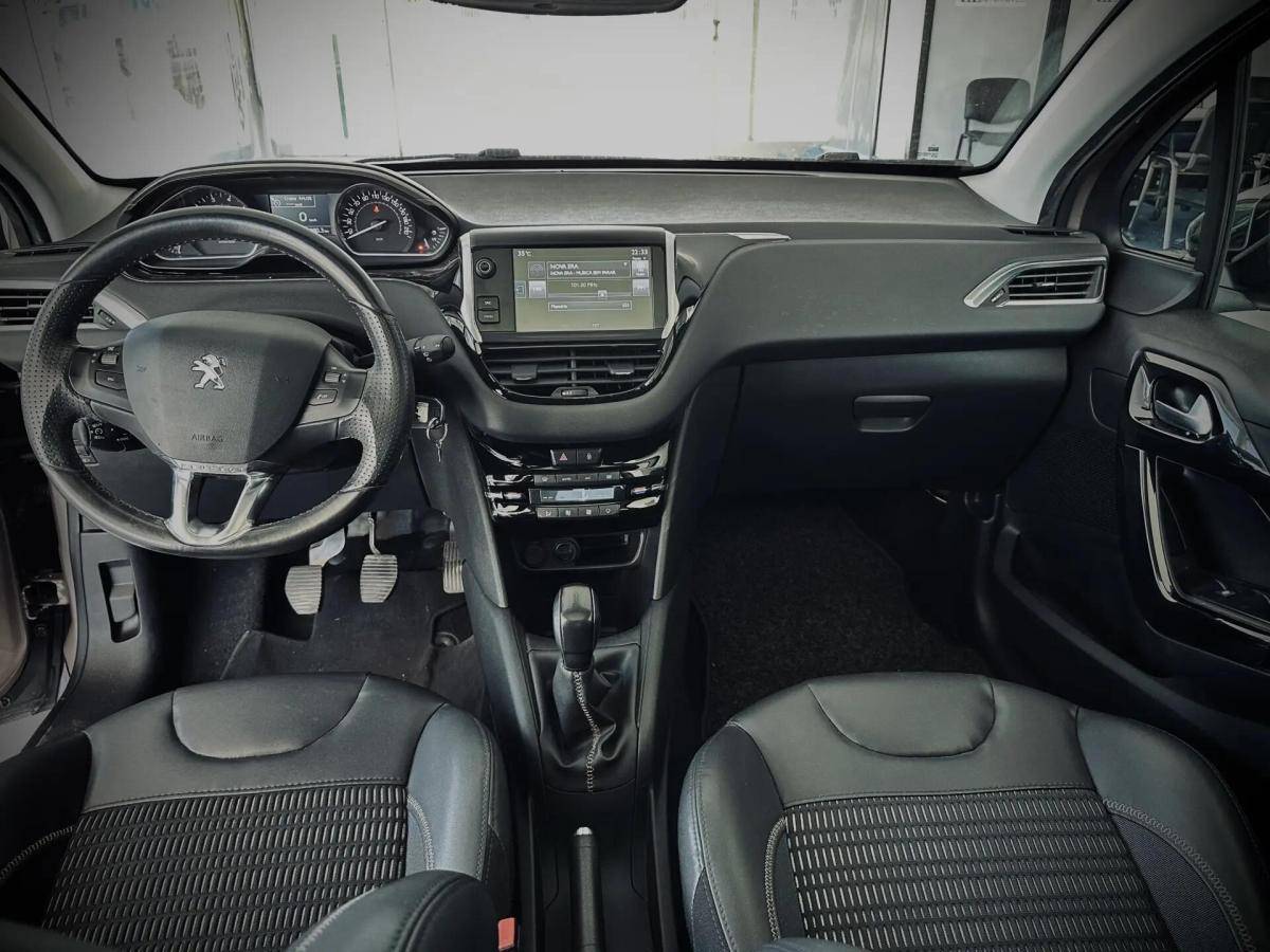 peugeot-208-2014-gasolina-1598cc