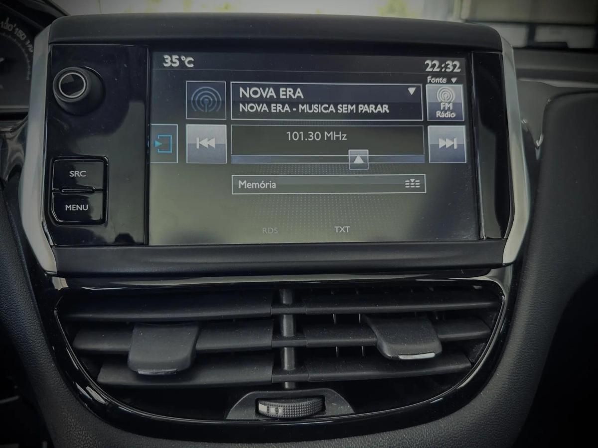 peugeot-208-2014-gasolina-1598cc