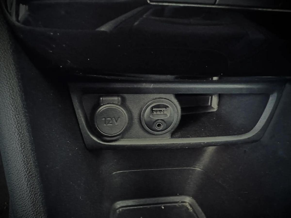 peugeot-208-2014-gasolina-1598cc