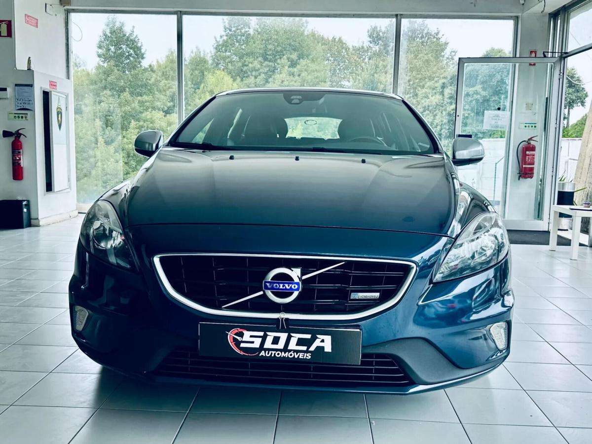 volvo-v40-2013-diesel-1560cc