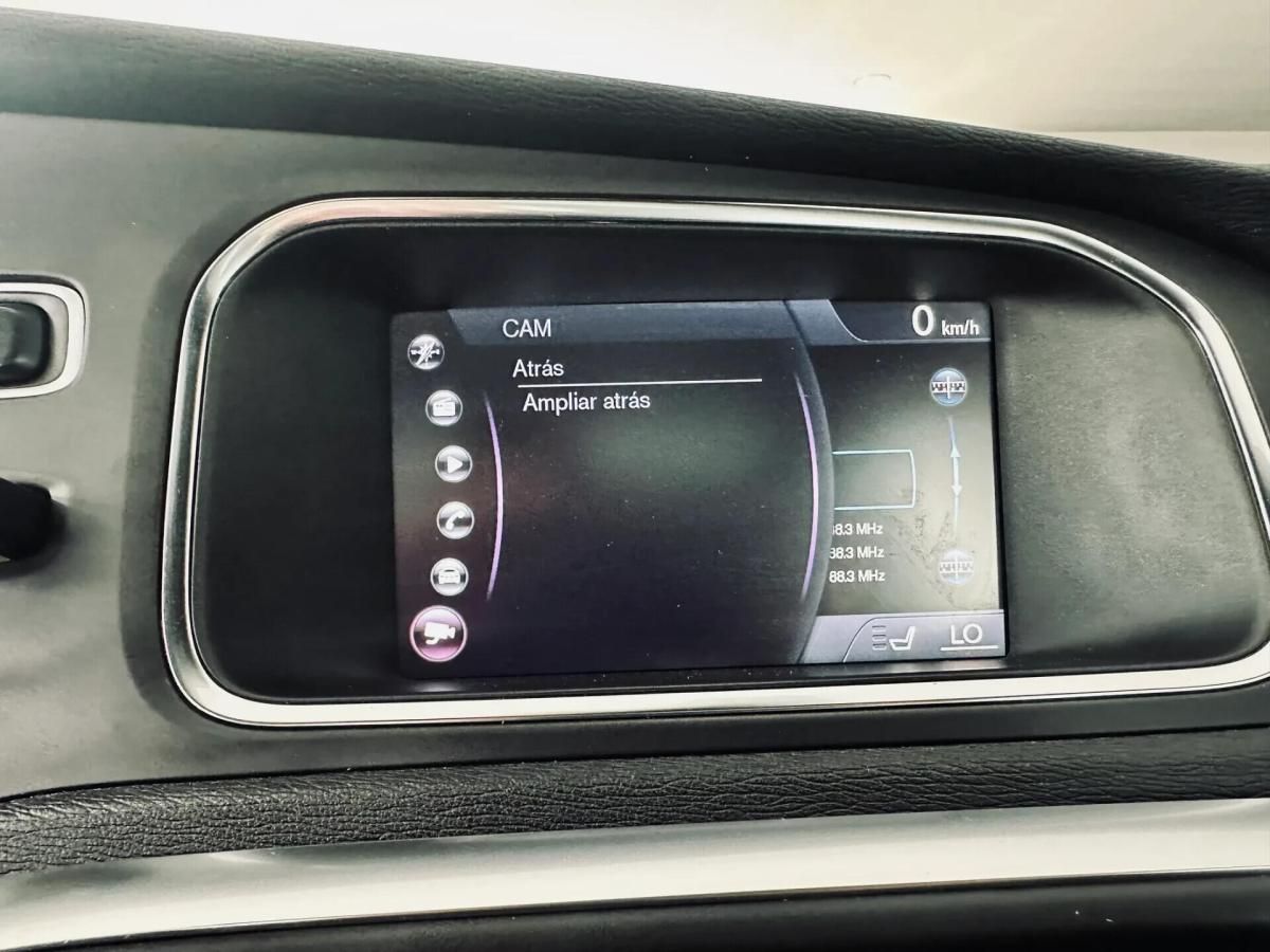 volvo-v40-2013-diesel-1560cc