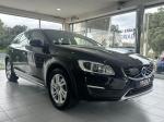 volvo-v60-cross-country-2016-diesel-1969cc