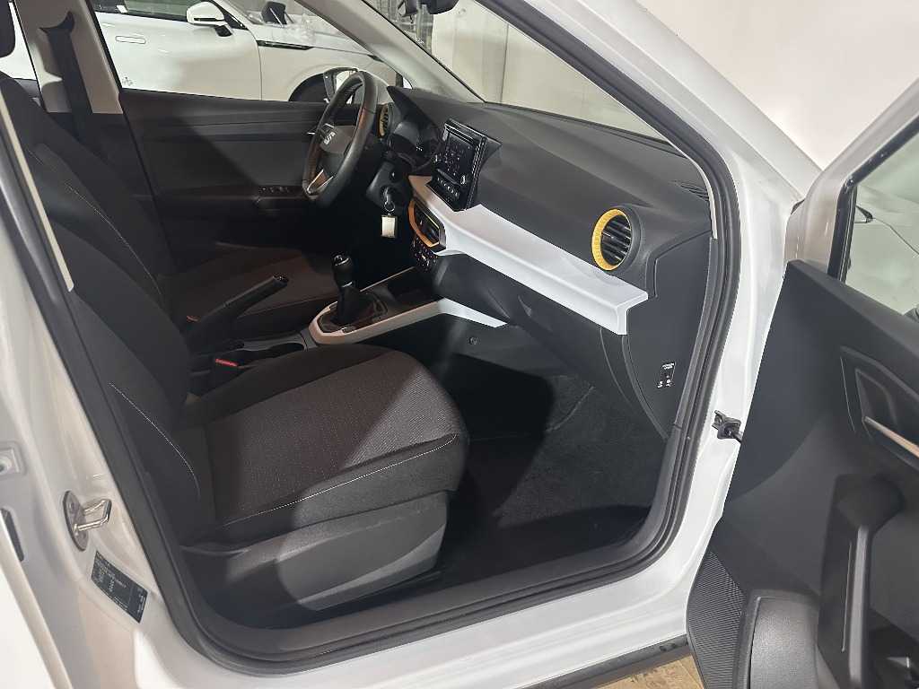 seat-arona-2025-gasolina-999cc