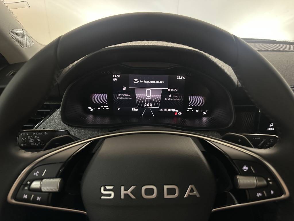 skoda-kamiq-2026-gasolina-999cc