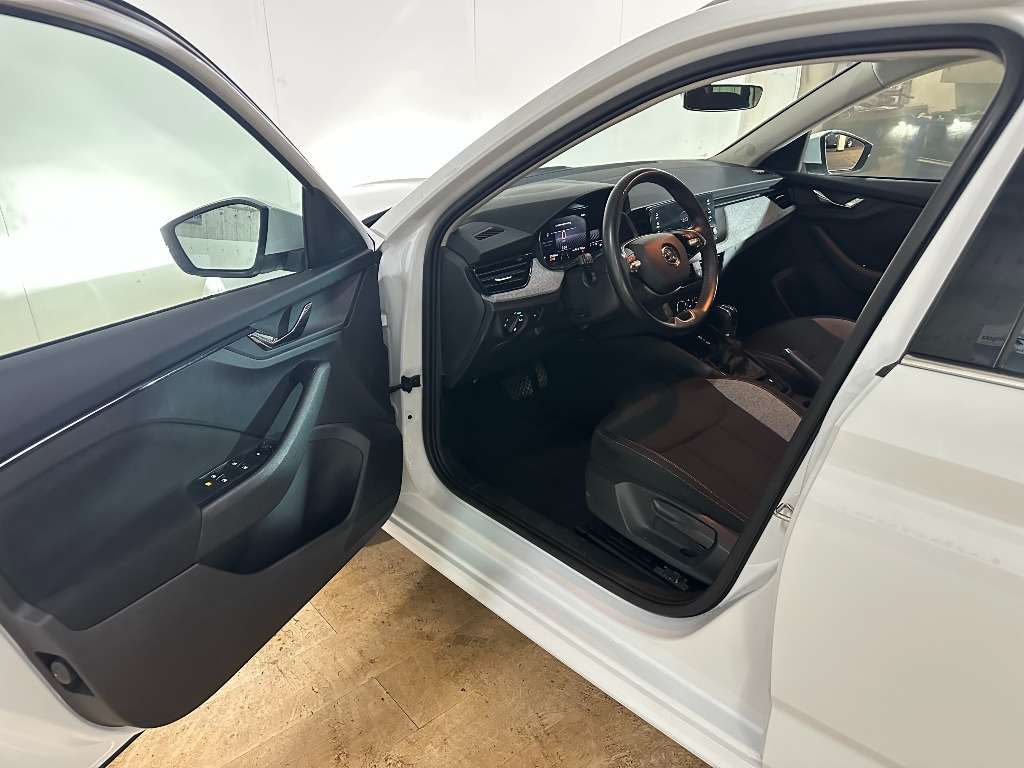 skoda-kamiq-2024-gasolina-999cc