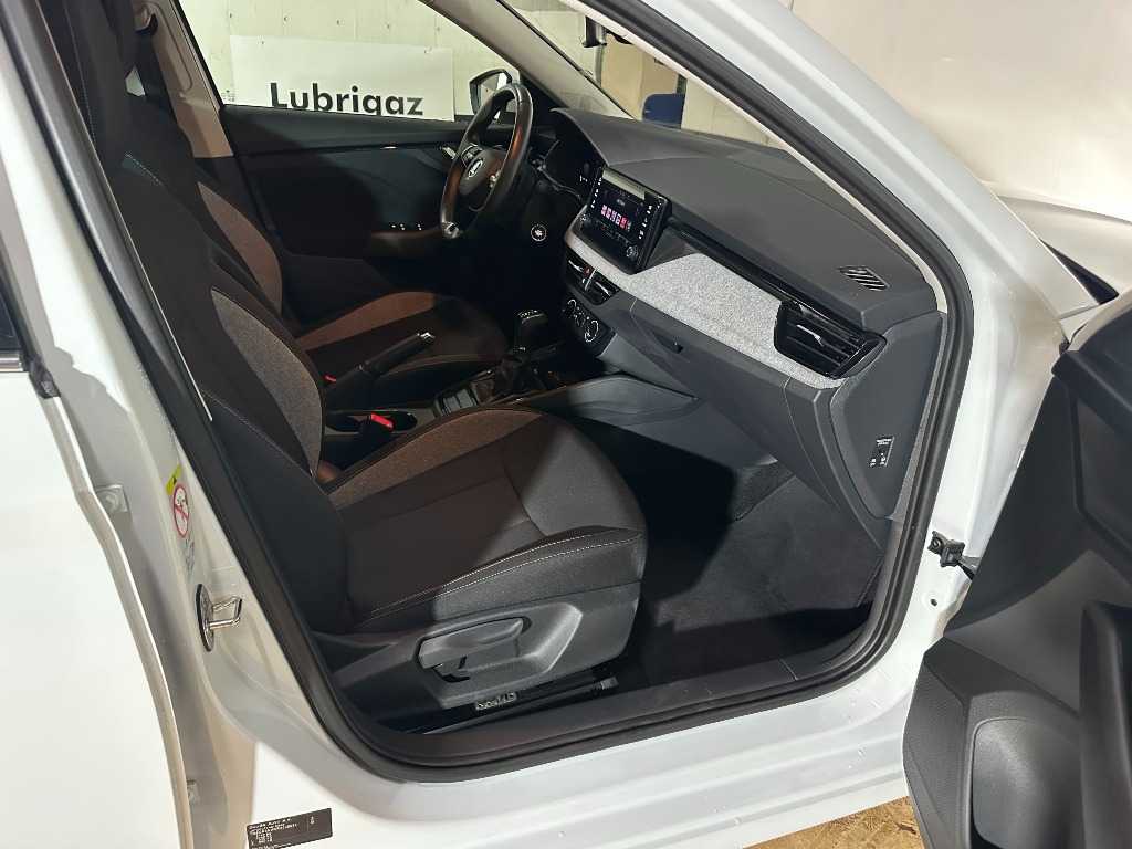 skoda-kamiq-2024-gasolina-999cc