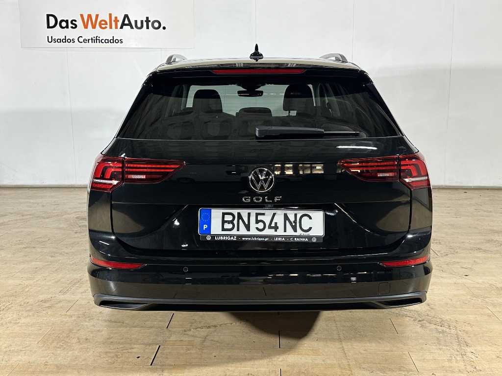 volkswagen-golf-variant-2024-diesel-1968cc