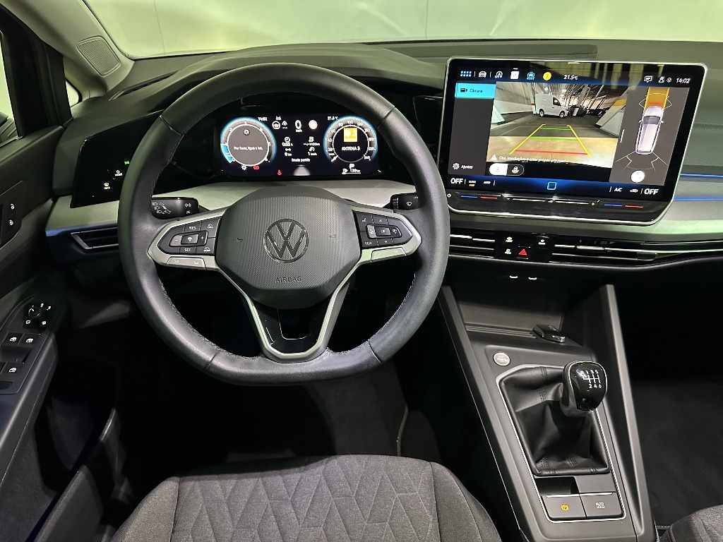 volkswagen-golf-variant-2024-diesel-1968cc