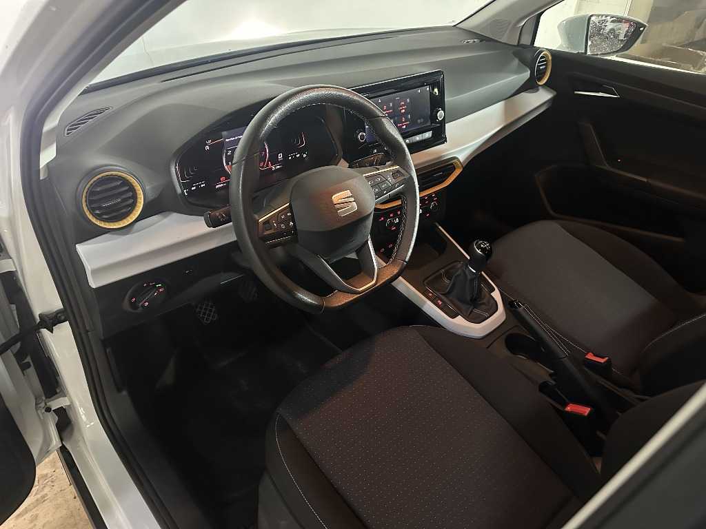 seat-arona-2024-gasolina-999cc