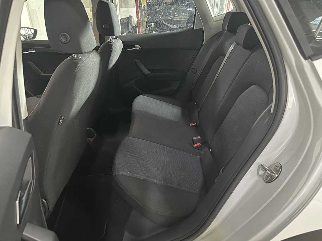 seat-arona-2024-gasolina-999cc