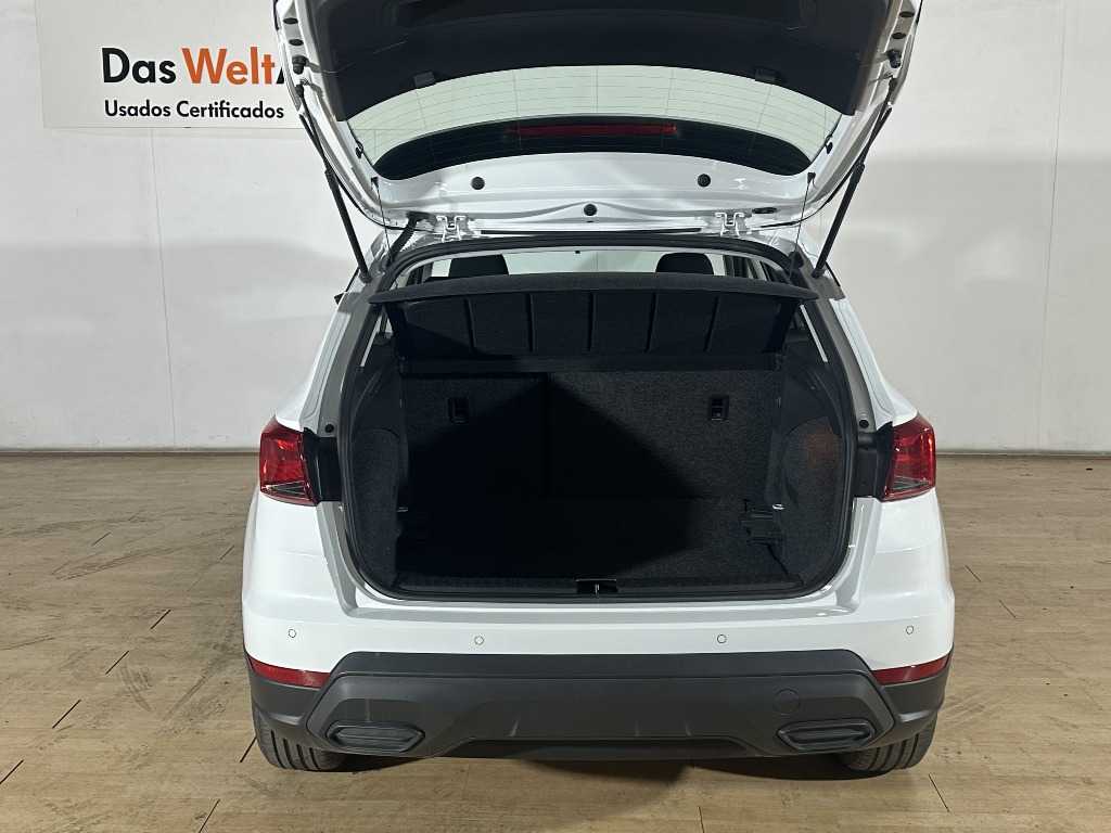 seat-arona-2024-gasolina-999cc