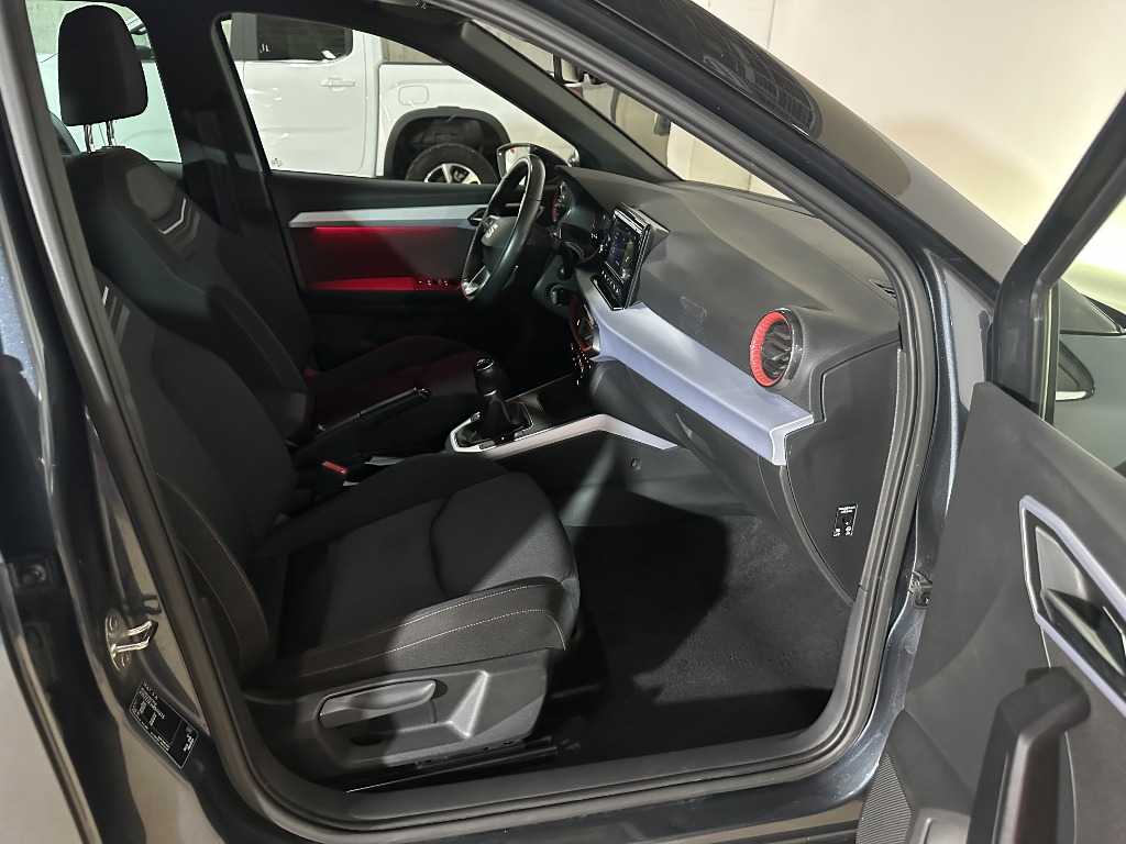 seat-arona-2024-gasolina-999cc