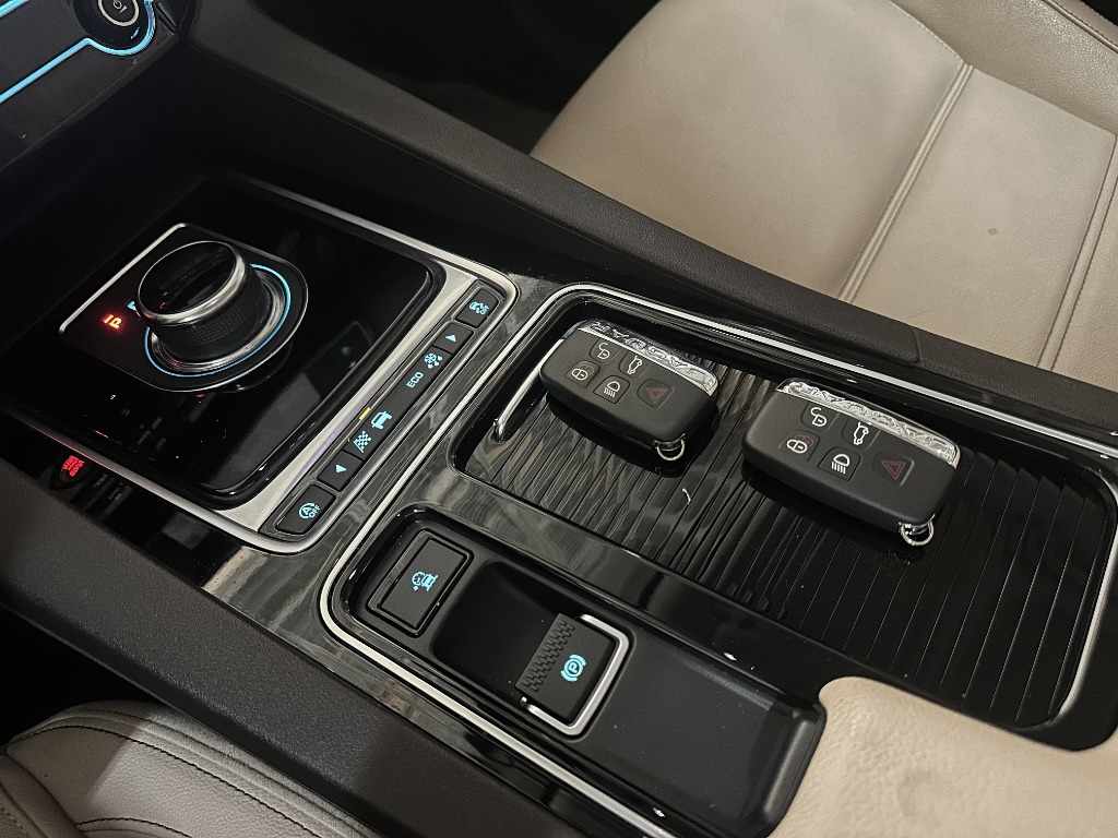 jaguar-f-pace-2018-diesel-1999cc