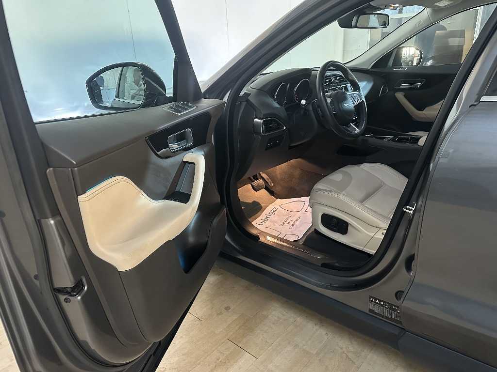 jaguar-f-pace-2018-diesel-1999cc