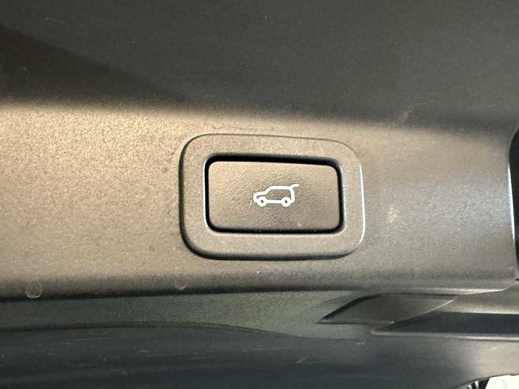 jaguar-f-pace-2018-diesel-1999cc