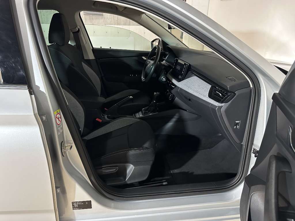 skoda-kamiq-2024-gasolina-999cc