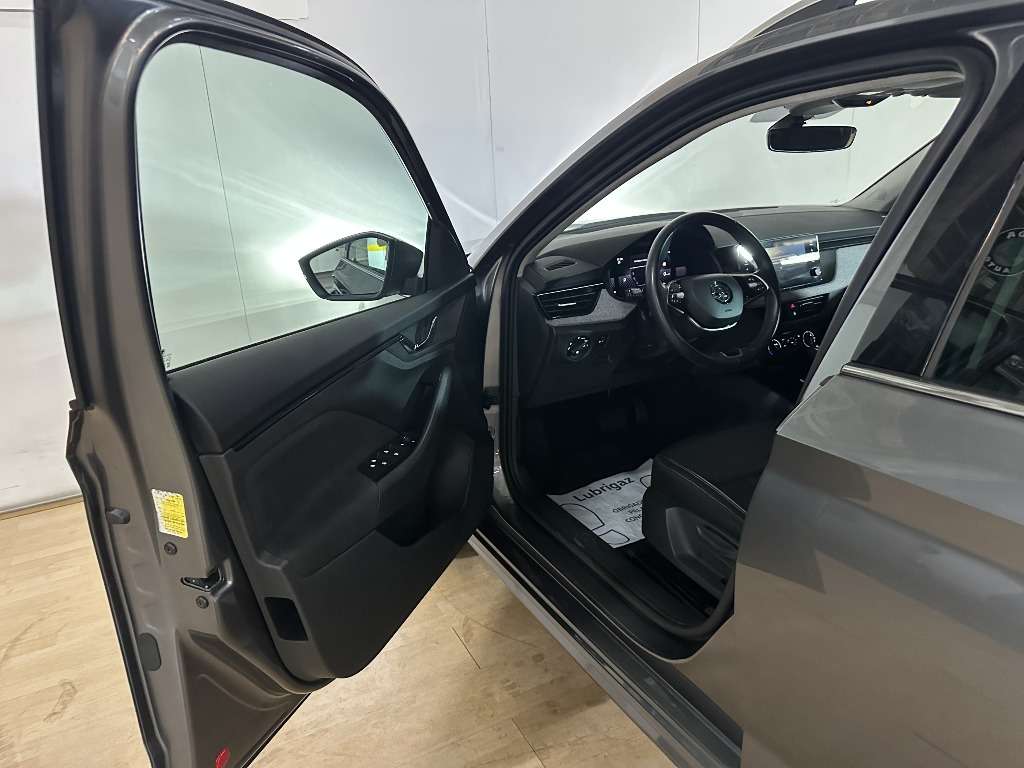 skoda-kamiq-2024-gasolina-999cc