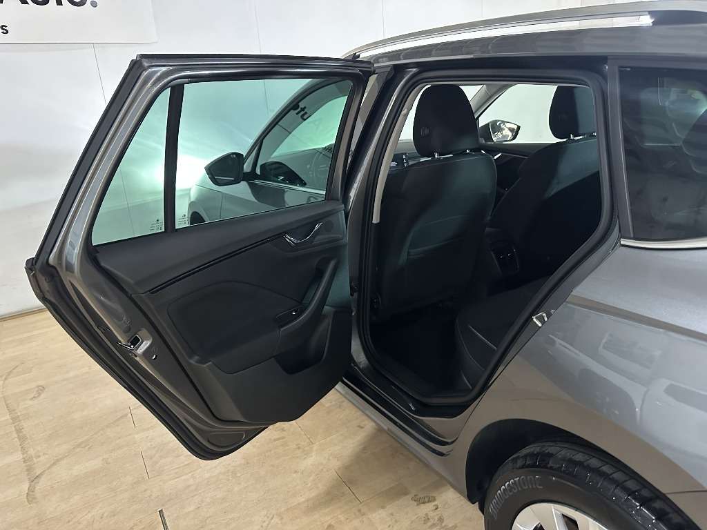 skoda-kamiq-2024-gasolina-999cc